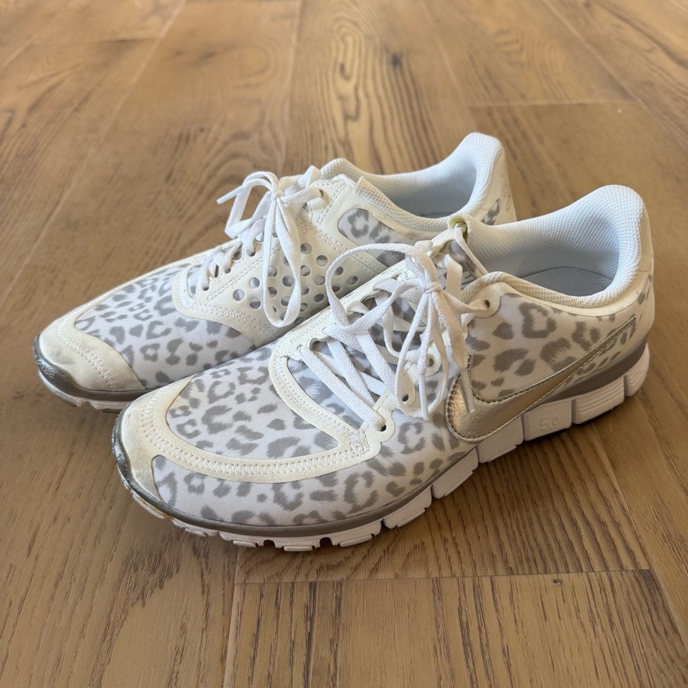 Nike Women's White Leopard Print Sneakers